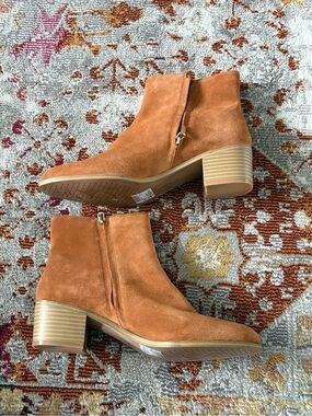 Clark’s Breccan Myth Suede Side-Zip Ankle Boots in Cognac